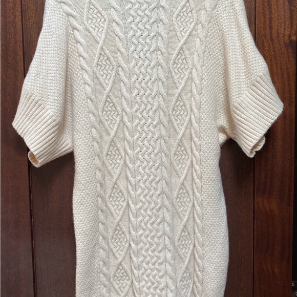 Ivory long shawl collar wool sweater. - Picture 5 of 5